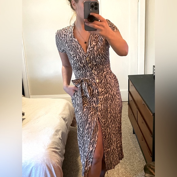 Wilfred safari print midi dress - Picture 3 of 6